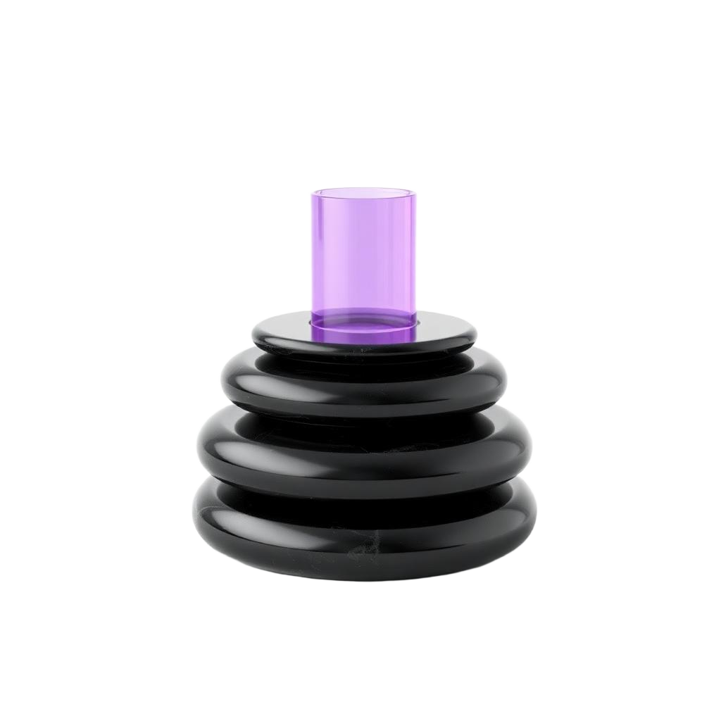 Disques d'obsidienne empilés surmontés d'un cylindre de verre violet